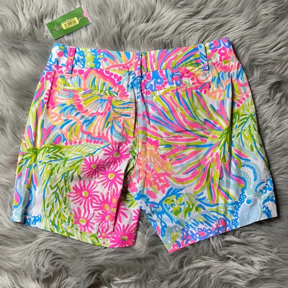 NWT LILLY Pulitzer Jayne Shorts - Lovers Coral - Picture 3 of 3
